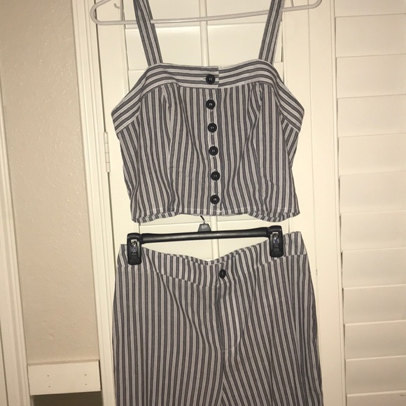Tully’s Full Two Piece Striped Set - Picture 1 of 3